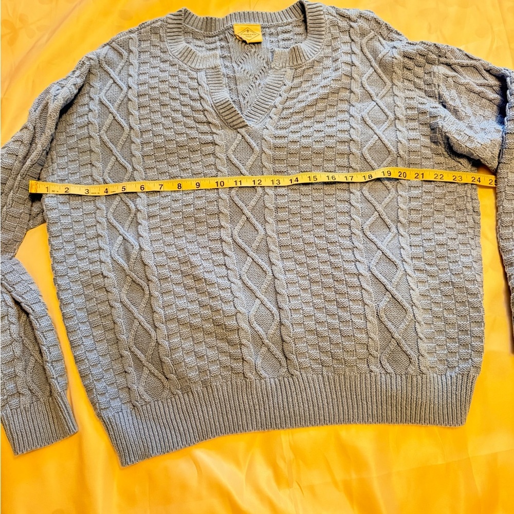Cable Knit Sweater – Blue | Size L - Picture 3 of 5